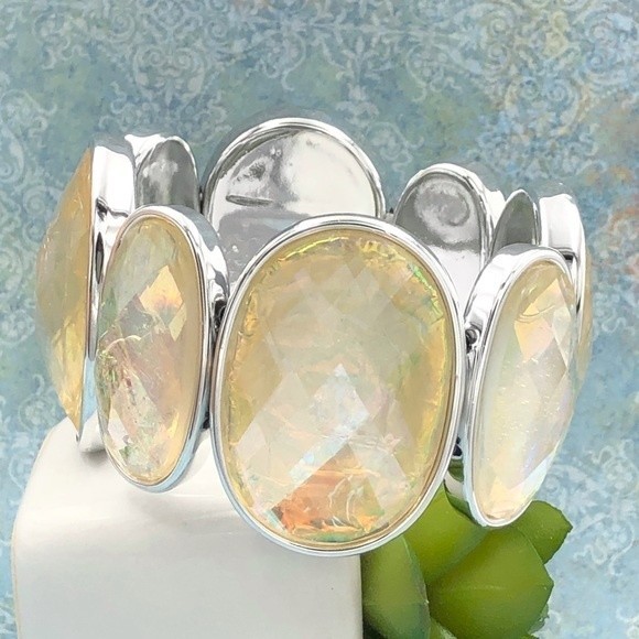 🌼Large Iridescent Foil Ovals Silver Stretch Bracelet - Picture 1 of 2